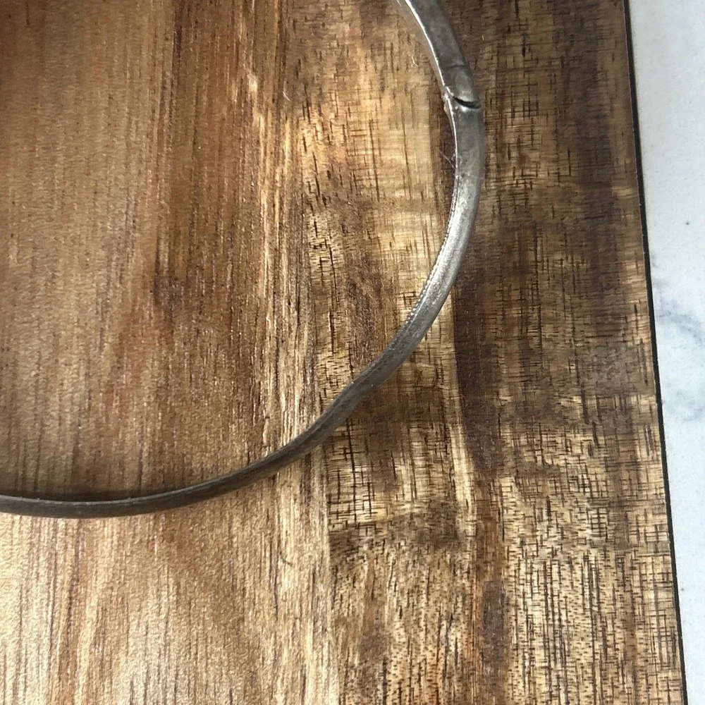 Vintage Thailand 925 Sterling Silver Etched Bangle Bracelet 7.5